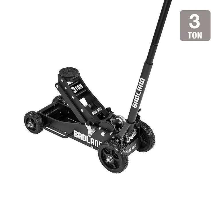 Badland 3-ton off-road floor jack with large wheels