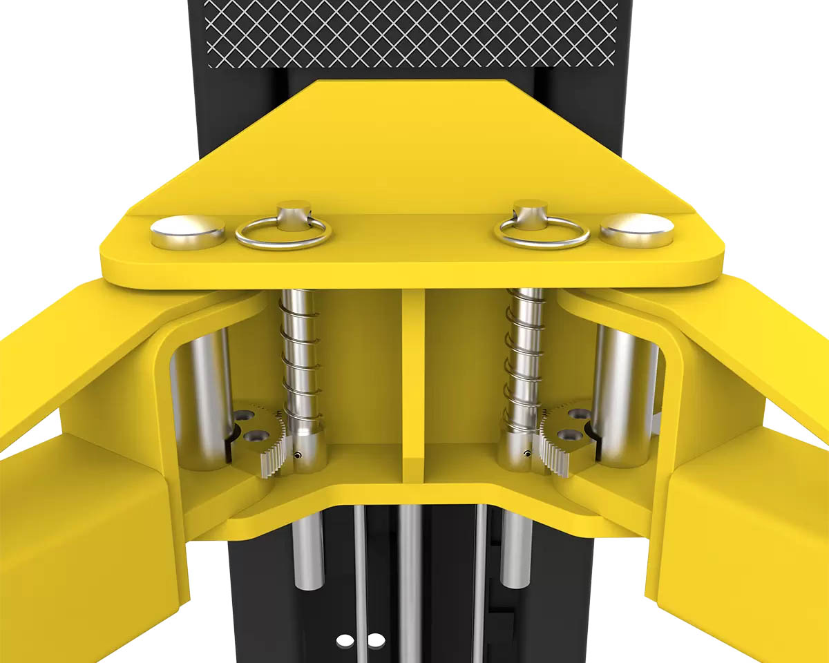 Automatic arm restraints for enhanced safety